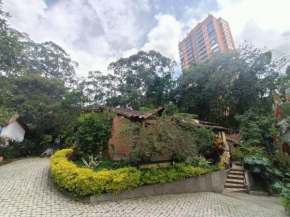 la Casa de la Abuela, Poblado
